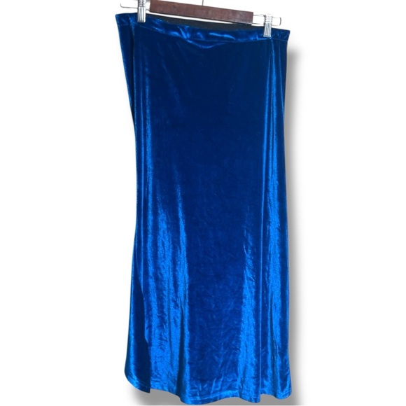 Cider NWT Elegant Royal Blue Asymmetrical Elastic Waist Velvet Midi Skirt - Picture 14 of 15